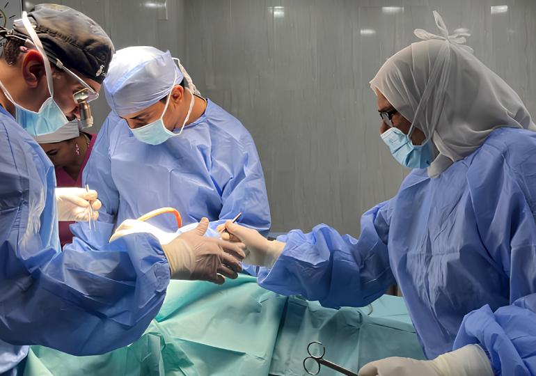 “Agmal” Medical Convoy at Royal Hospital Hurghada Performs Dozens of Successful Free Surgeries to Repair Cleft Lip and Cleft Palate